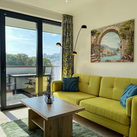 קושיצה Luxury City Retreat With Terrace מראה חיצוני תמונה